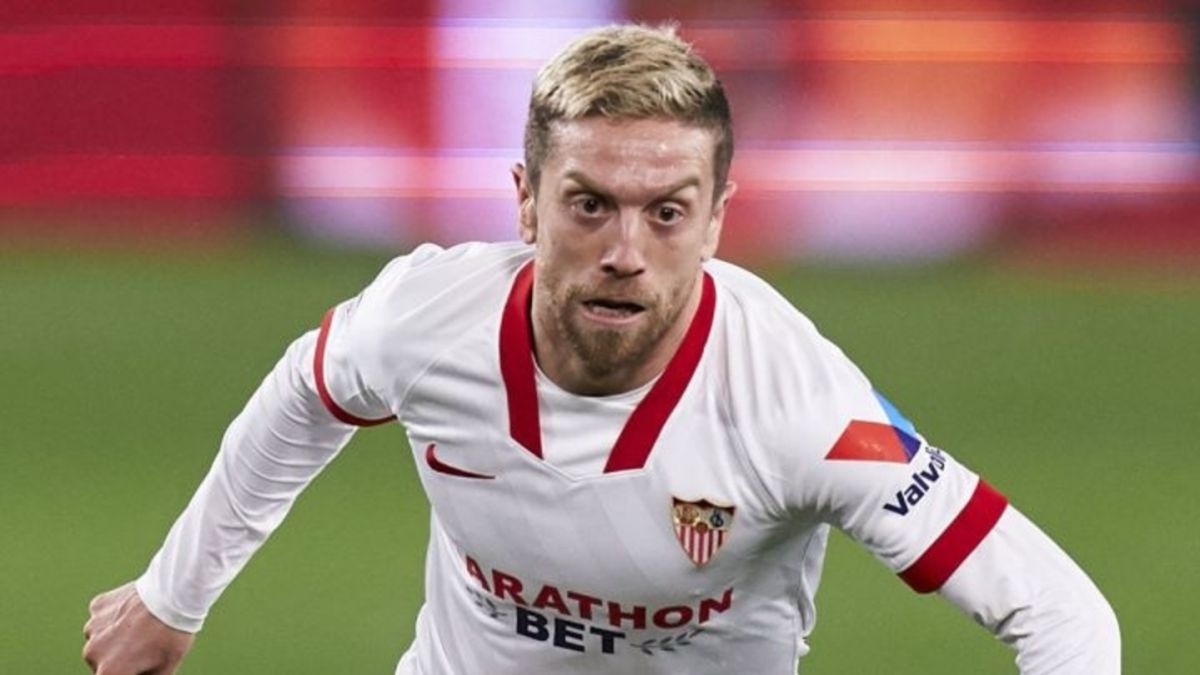 مدیر برنامه های پاپو گومز: او عاشق سویاست!