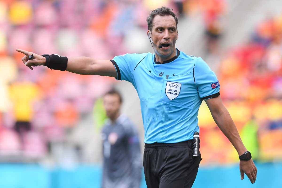 Cuantos arbitros hay en el futbol